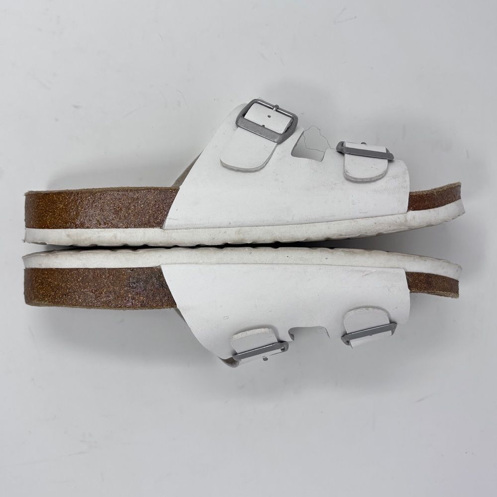 Cushionaire Lane White Leather Sandals - Size 10M - Gently Used, with Box - Picture 7 of 9